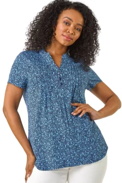 Roman Navy Petite Floral Print V-Neck Stretch Top