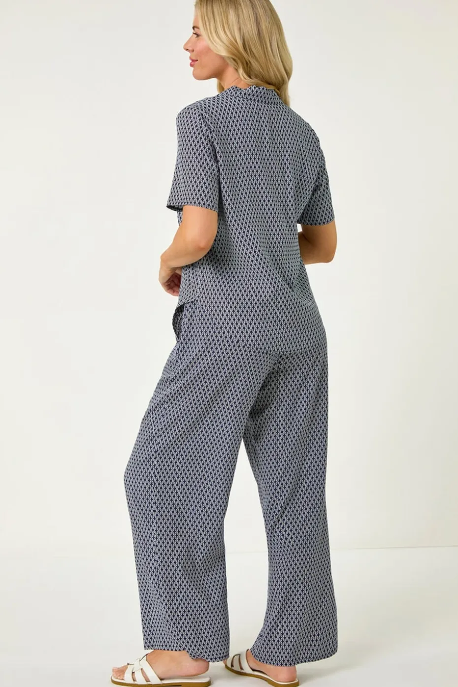 Roman Navy Petite Geometric Buttoned Blouse