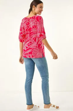 Roman Red Printed Keyhole Front Stretch Top