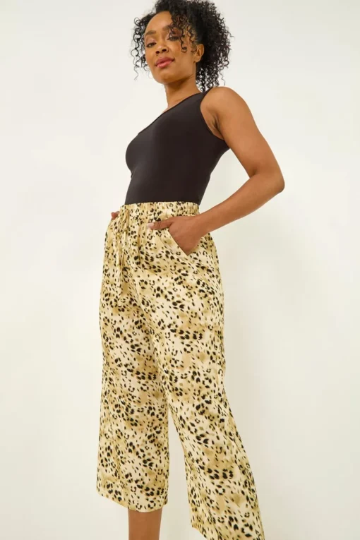 Roman Stone Petite Animal Print Cropped Trouser