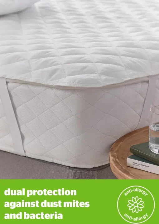Silentnight Anti-Allergy Mattress Protector