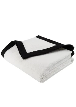 Style Sisters Monochrome Waffle Cotton Throw (150x220cm)
