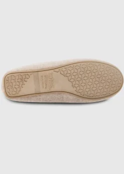 Totes Isotoner Cream  Textured Moccasin Slipper