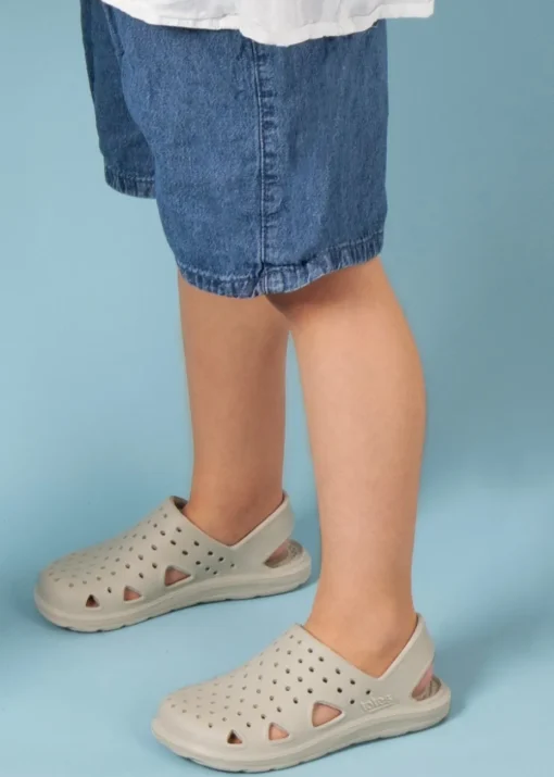 Totes Solbounce Stone Childrens Clogs (Younger 5- Older 3)
