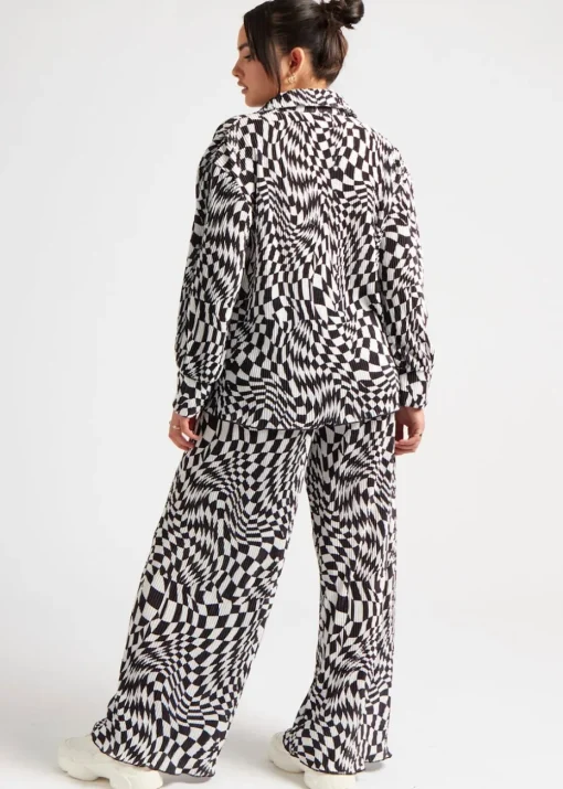 Urban Bliss Black Geometric Plisse Oversized Shirt