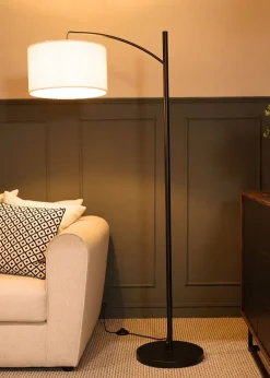 ValueLights Preto Cream Metal Floor Lamp Cream Boucle Shade (157cm x 33cm)