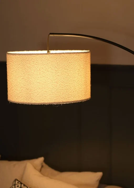 ValueLights Preto Cream Metal Floor Lamp Cream Boucle Shade (157cm x 33cm)