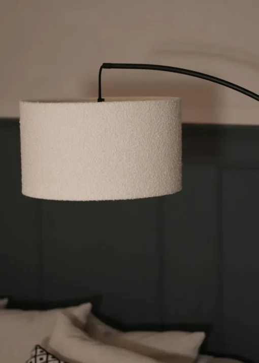 ValueLights Preto Cream Metal Floor Lamp Cream Boucle Shade (157cm x 33cm)