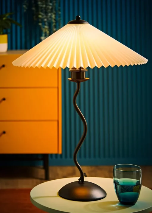 ValueLights Wiggle Black Metal Table Lamp Origami Shade (50cm x 44cm x 44cm)