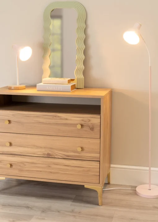 ValueLights Woody  Pink Floor Lamp with Pink Tapered Shade (130cm x 36cm x 22cm)