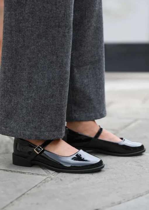 Where's That From Black Kingston Wide Fit Low Heel Loafers