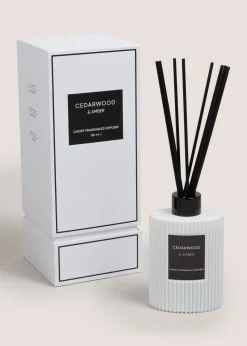 White Cedarwood & Amber Elegance Candle