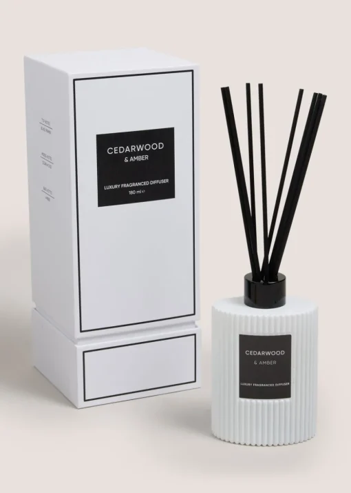 White Cedarwood & Amber Elegance Candle