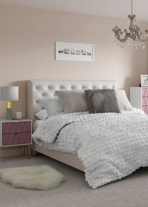White Cotton Seersucker Duvet Set