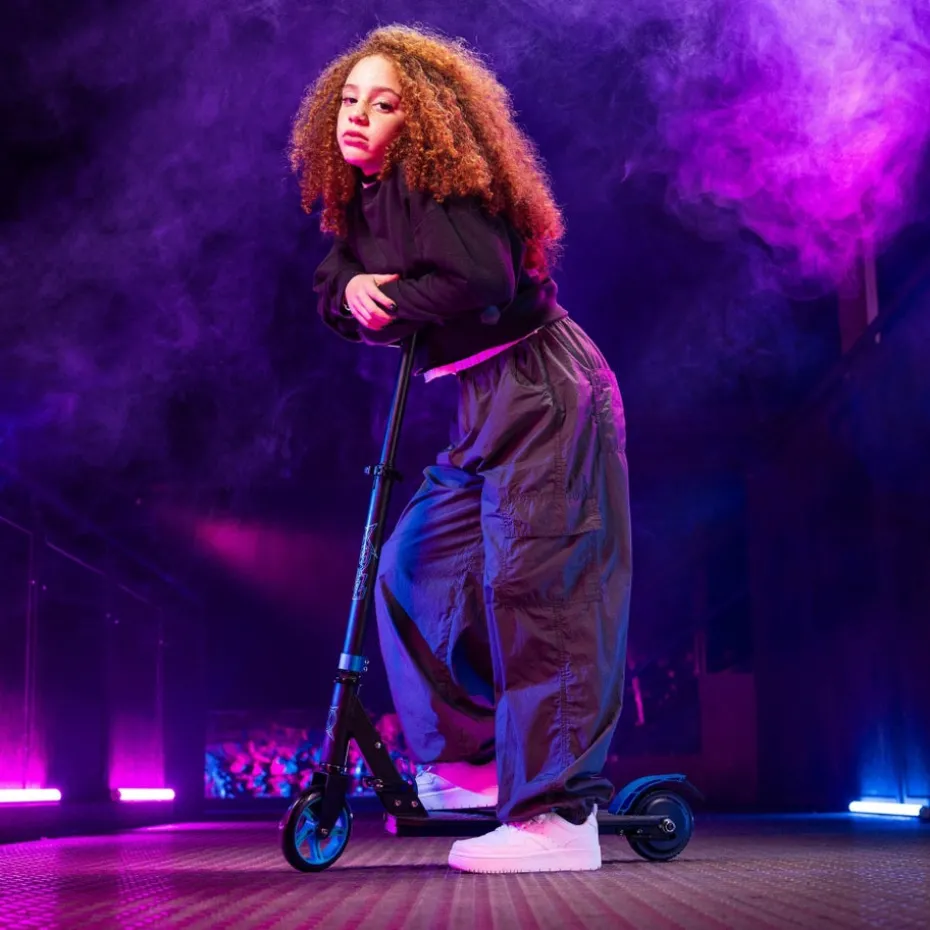 Xootz Black/Blue Enigma Lithium E-Scooter