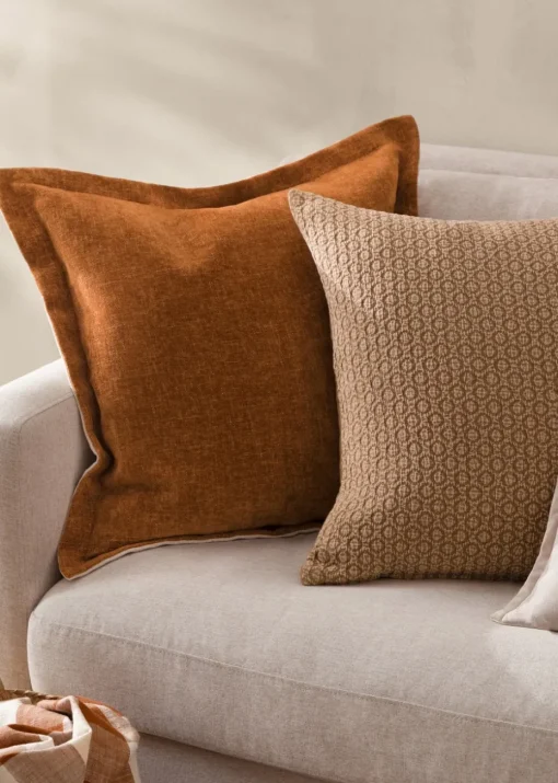 Yard Dune Chenille Rust Cushion (50 x 50 x 8 cm)
