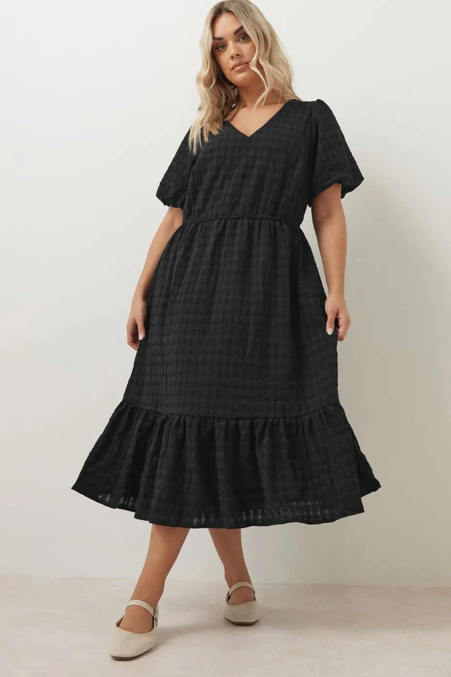 Yours Curve Black Textured Tiered Midi Dress