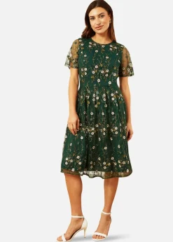 Yumi Green Embroidered Floral Skater Dress
