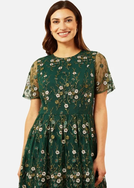 Yumi Green Embroidered Floral Skater Dress