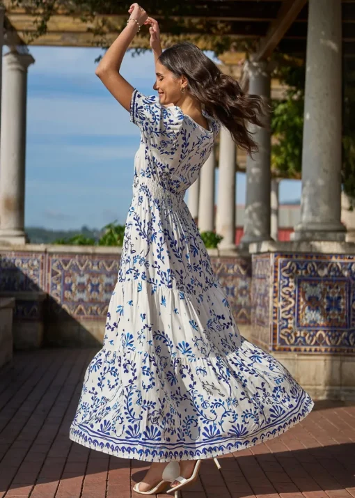 Yumi White Border Print Maxi Dress