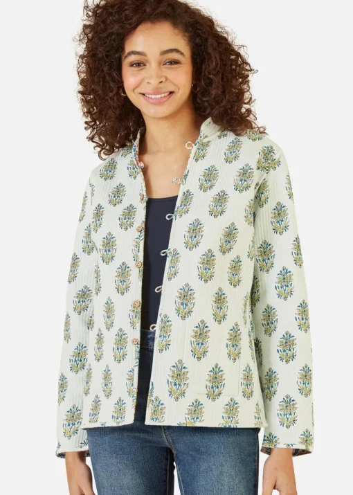 Yumi White Leopard Print Reversible Cotton Cropped Quilted Jacket